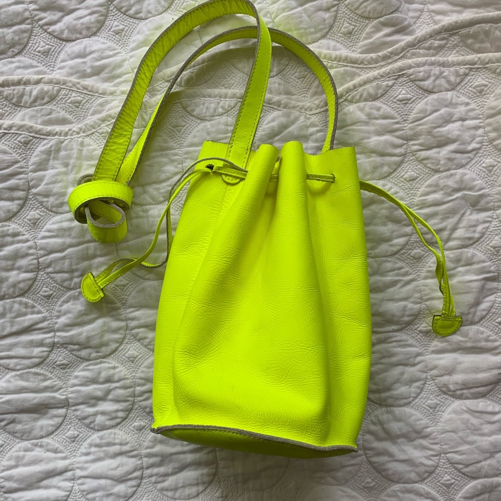 BAGGU neon yellow leather bucket bag